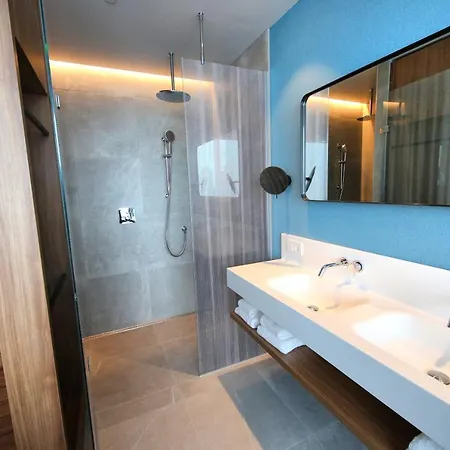 Der Valk Zuidas-rai 4*