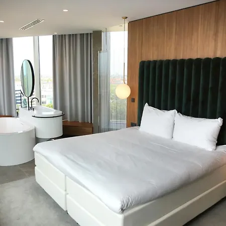 Der Valk Zuidas-rai 4*