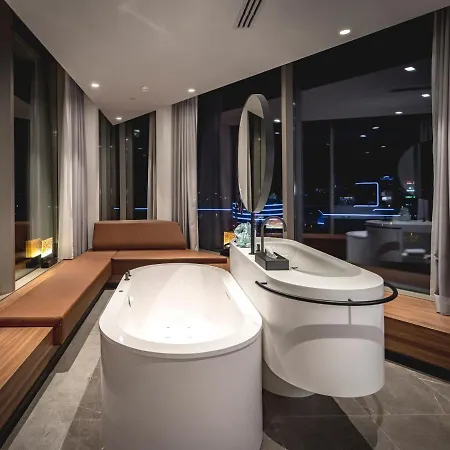 Hotel Der Valk Zuidas-rai 4*