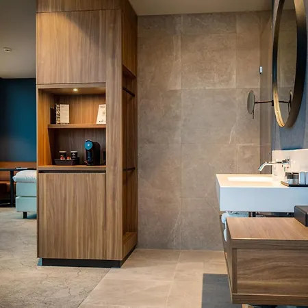 Der Valk Zuidas-rai 4*