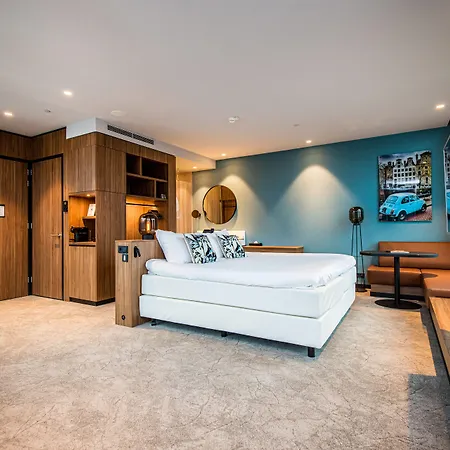 Der Valk Zuidas-rai 4*