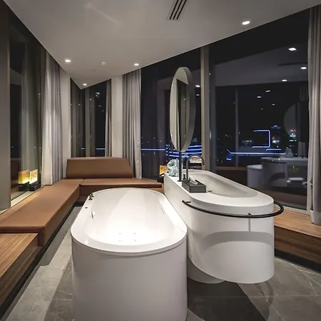 Der Valk Zuidas-rai 4*