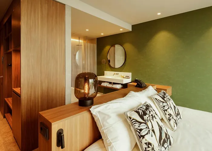 Der Valk Zuidas-rai 4*