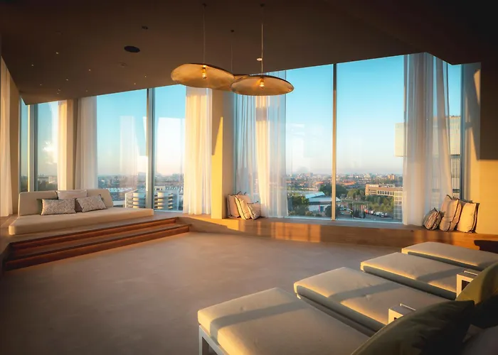 Hotel Der Valk Zuidas-rai 4*