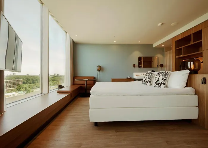 Der Valk Zuidas-rai 4*