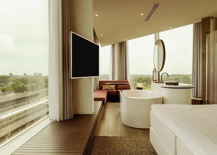 Hotel Der Valk Zuidas-rai 4*