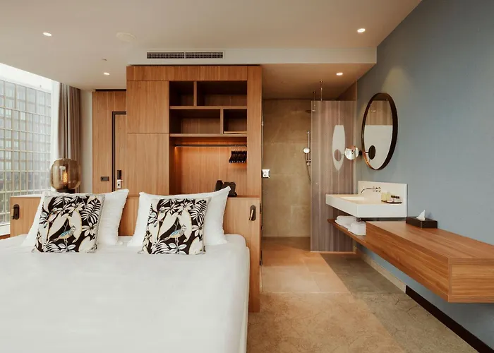 Hotel Der Valk Zuidas-rai 4*