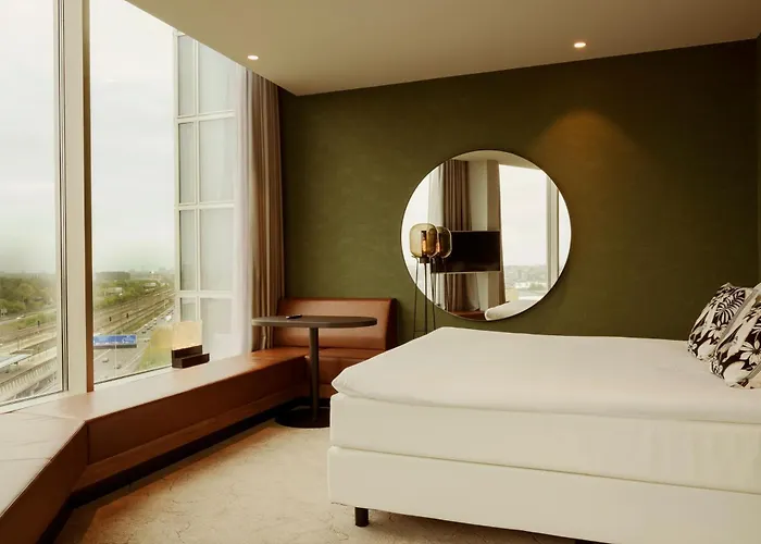 Der Valk Zuidas-rai 4*